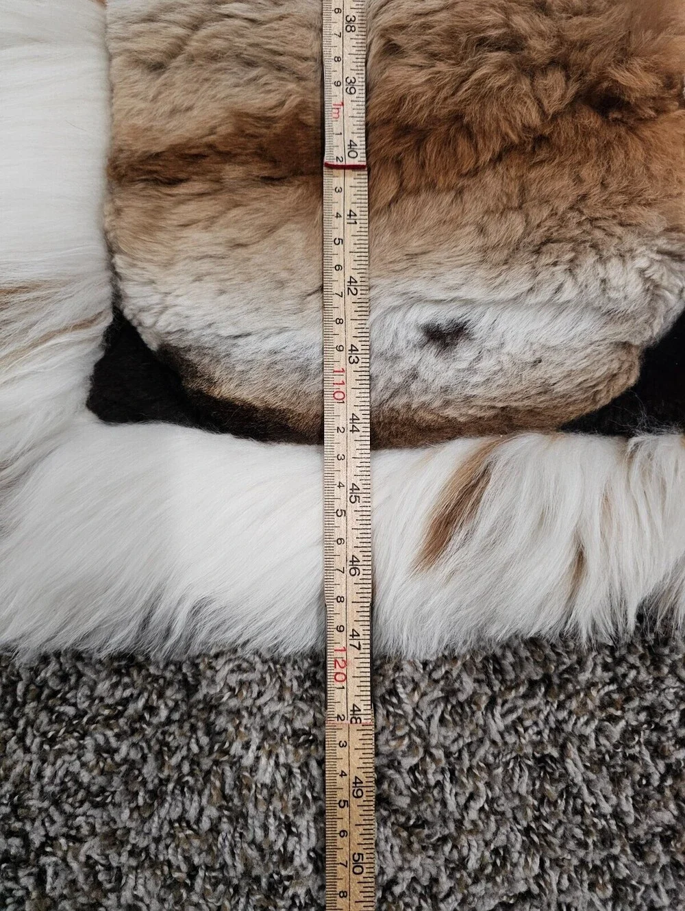 TRI-COLOR GEOMETRIC 100% ALPACA NATURAL FUR RUG HANDMADE PERUVIAN PERU 47x34